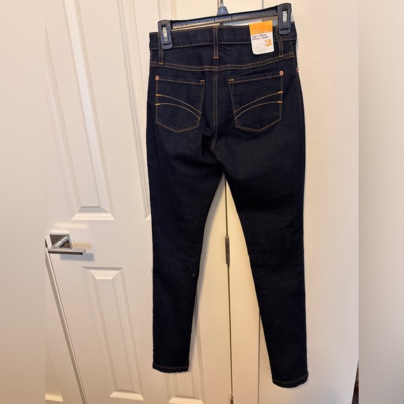 Second Yoga Jeans - Picture 2 of 6